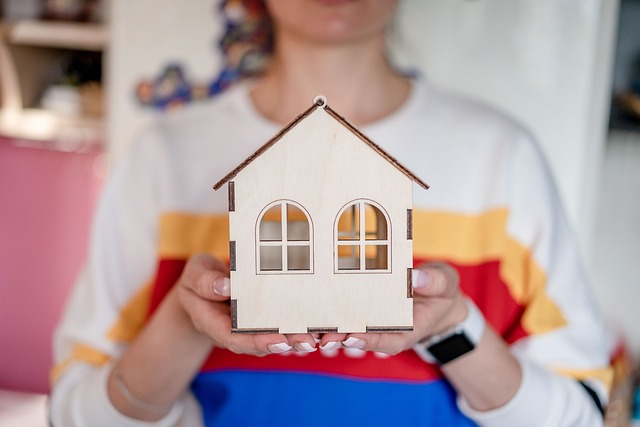 Hvordan låner man til en bolig? En guide til førstegangskøbere